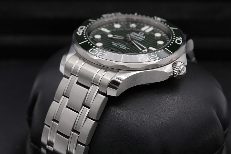 Omega Seamaster Diver 300m 210.30.42.20.10.001 Image 2